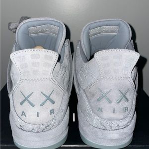 Kaws x Jordan 4 Retro Cool Grey